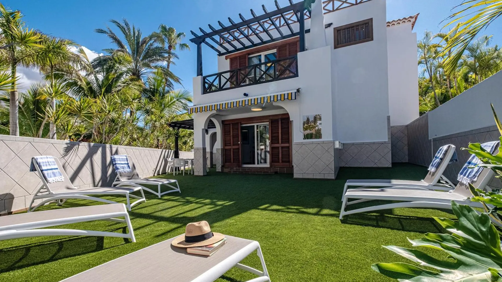Parque Santiago III Official Aparthotel Playa de las Americas  Spain
