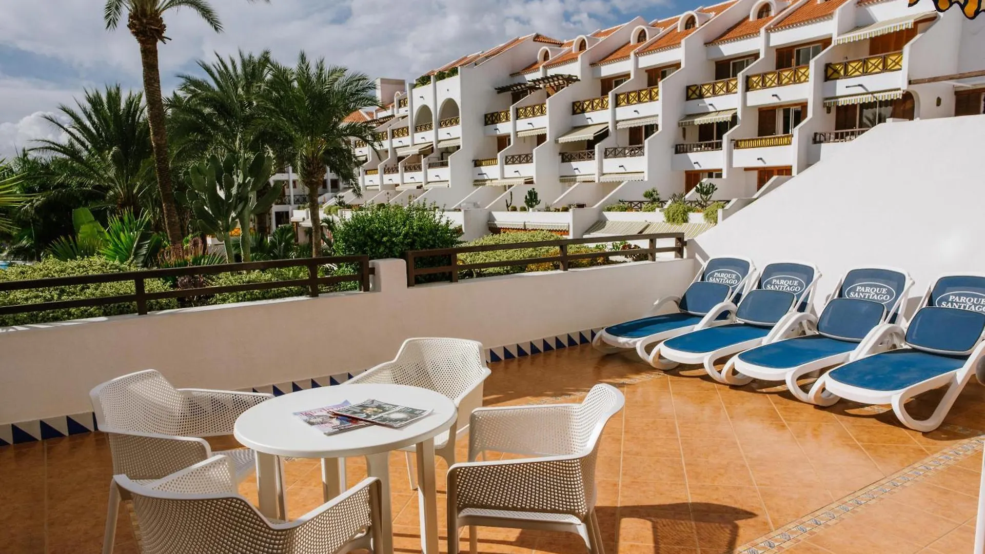 Parque Santiago III Official Aparthotel Playa de las Americas  3*, Playa de las Americas (Tenerife)