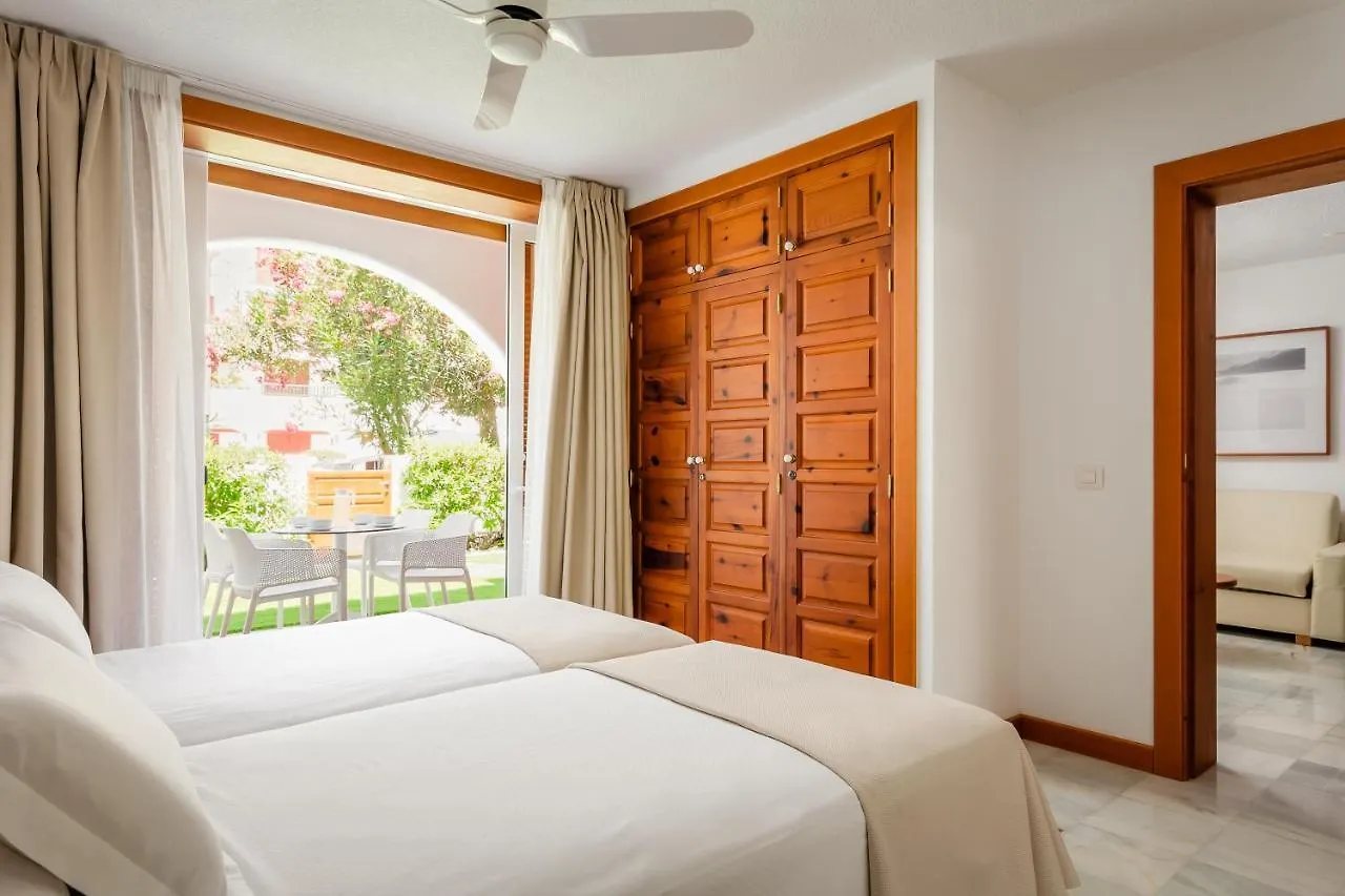 Parque Santiago III Official Aparthotel Playa de las Américas