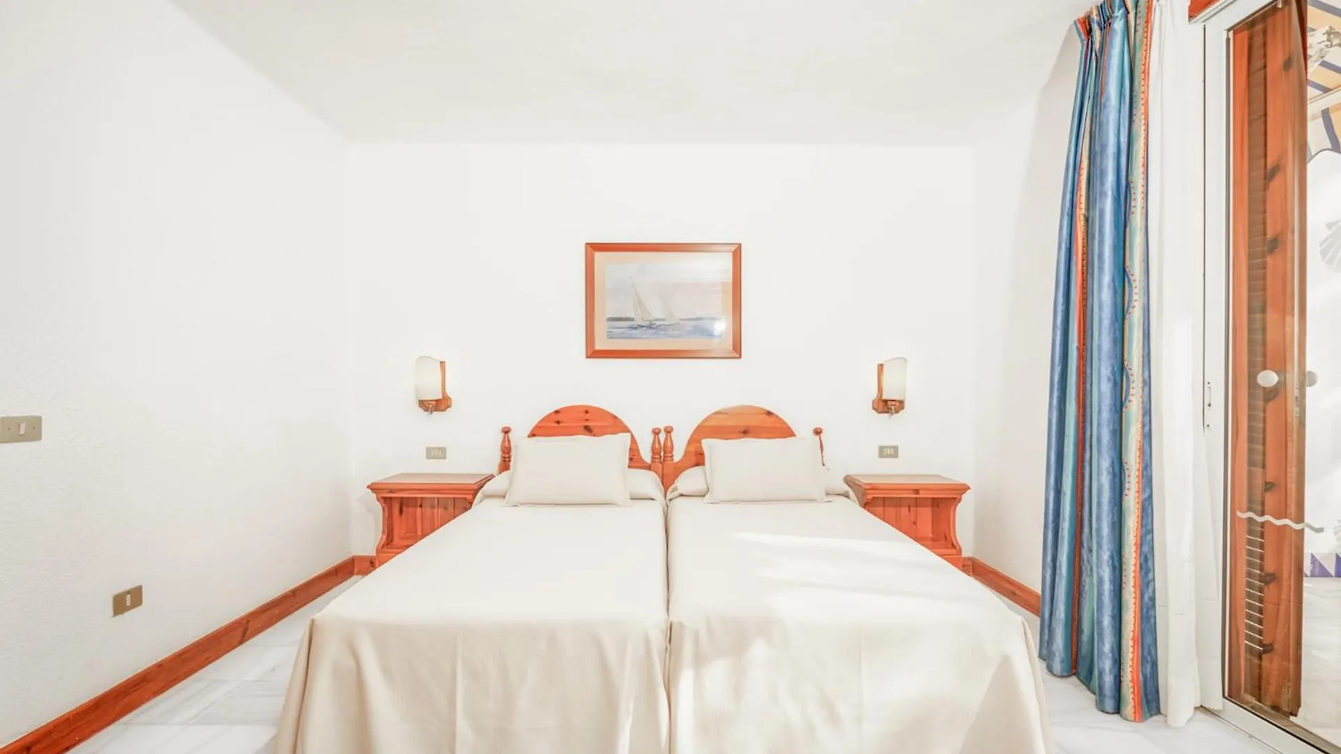 Parque Santiago III Official Aparthotel Playa de las Américas